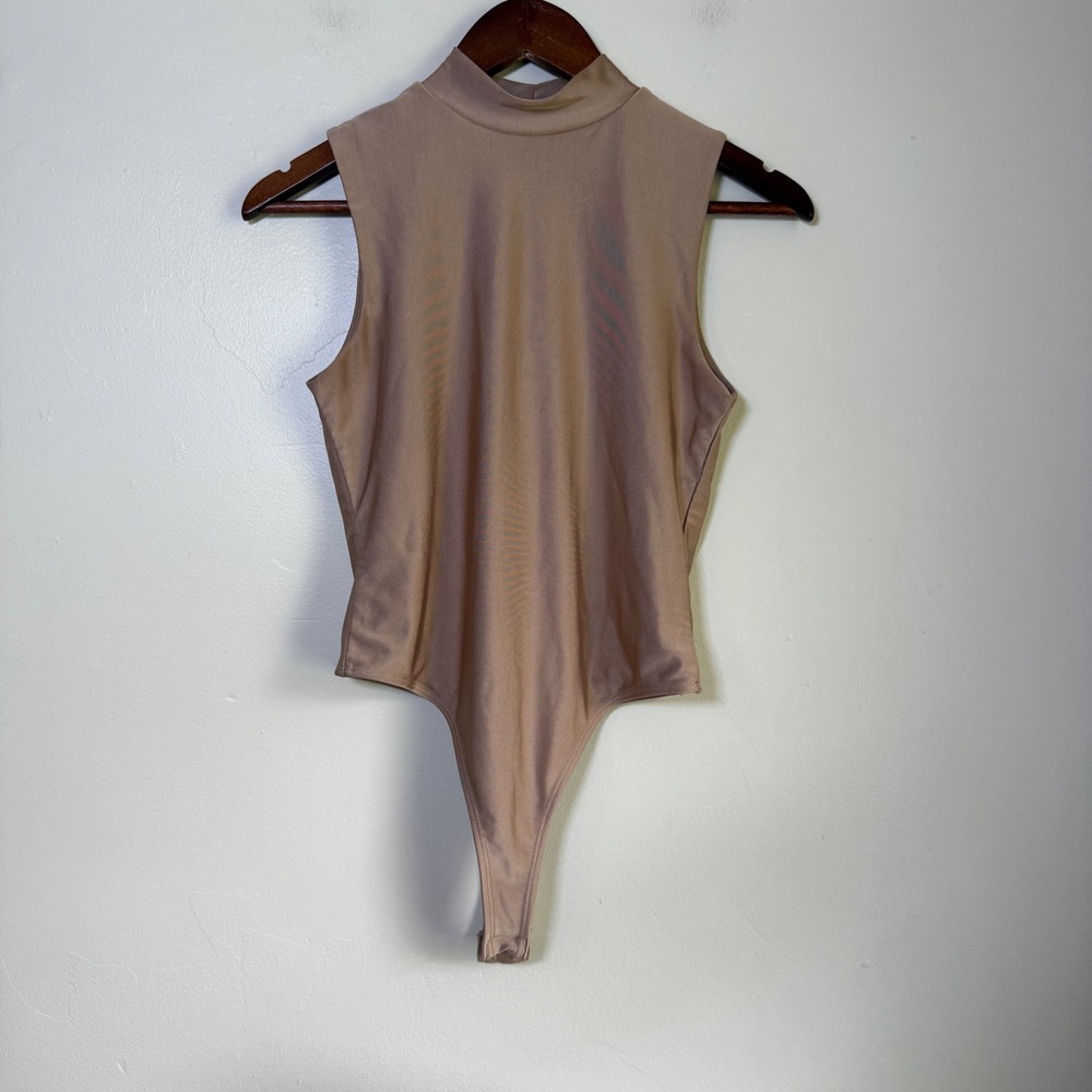 Bailey 44 Mock Neck Metallic Sleeveless Shimmer Bodysuit Size Small Taupe